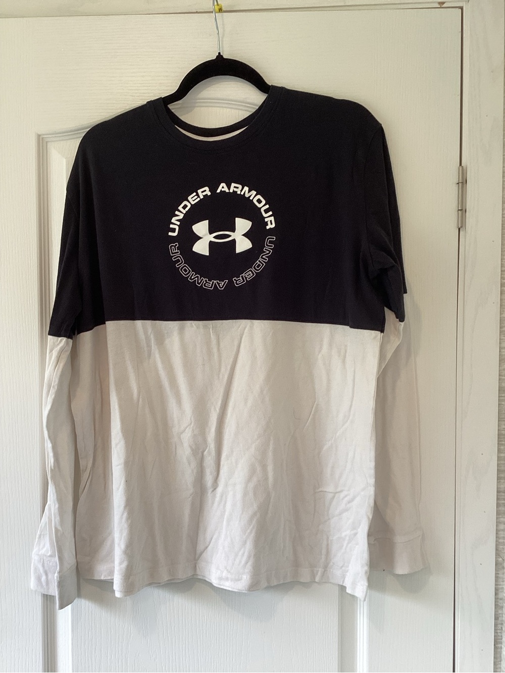 Under Armour Men’s Long Sleeve Two-Tone Crew — Black & White XL EUC